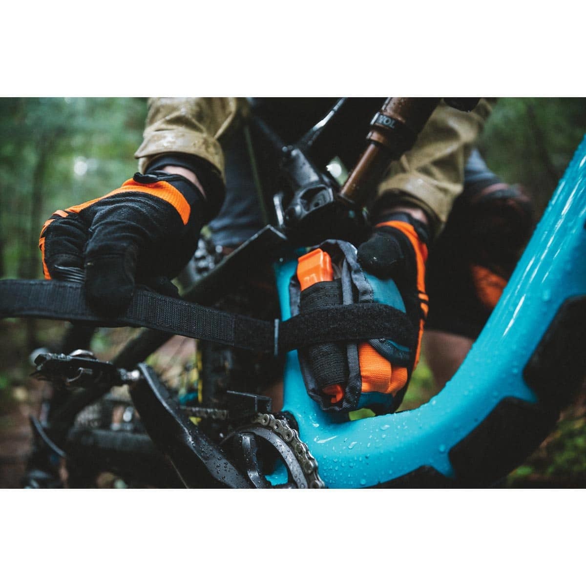 Dakine HOT LAPS GRIPPER BLACK