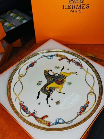 Тарелка Hermes