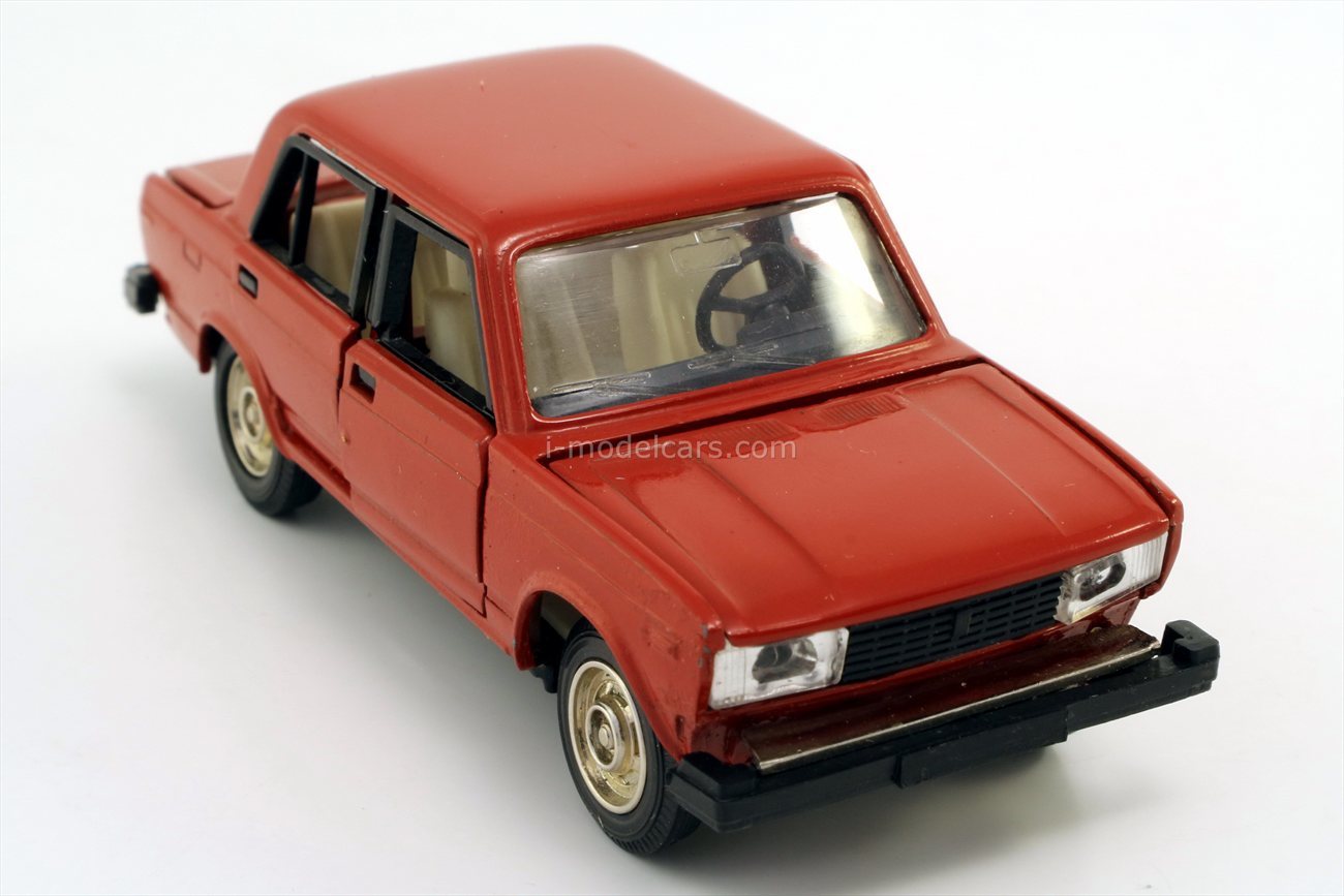 VAZ-2105 Lada red with black bottom 1:43 Agat Mossar Tantal