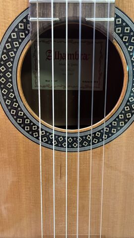 Alhambra 799 1C HT - Классическая гитара 4/4, массив кедра, с чехлом