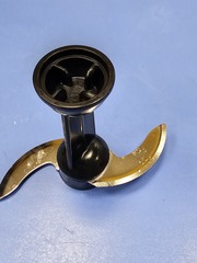 Нож чаши измельчителя блендера Timberk T-HB42F16 (б/у)