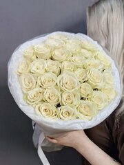 Букет из 31 белой розы сорта "Athena" (Кения 40 см)