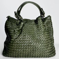 Женская плетеная сумка из натуральной кожи оливкового цвета