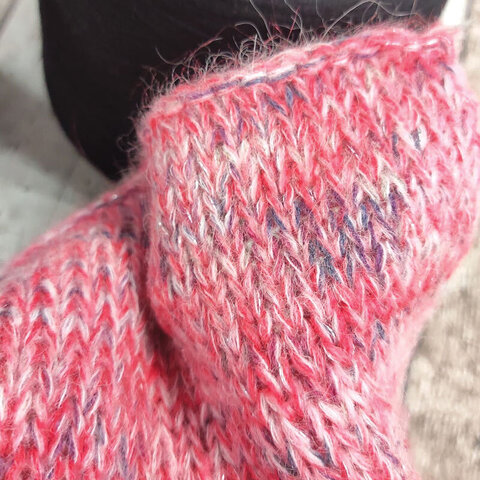 Смотка с бэби сури альпакой и кидмохером 250 розовый с серебром