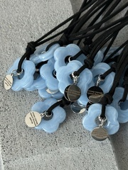 Подвеска цветочек в голубом цвете