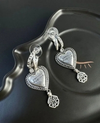 20414 - Серьги СЕРДЦЕ с подвесками Alexander McQueen