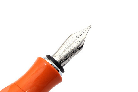 Перьевая ручка Faber-Castell Ondoro Precious Resin Orange перо F (147591)