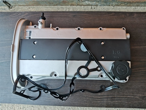 КРЫШКА КЛАПАННАЯ CRUZE, LACETTI, NEXIA N150, AVEO ДВИГ D3 АЛЮМ (без доп изогн штуц) GROG