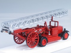 ZIS-5 METC Fire engine removable ladder open cab LOMO-AVM 1:43