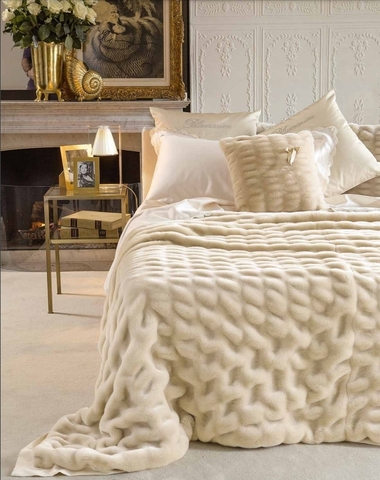 Покрывало меховое 240х260 Blumarine Сhamonix champagne