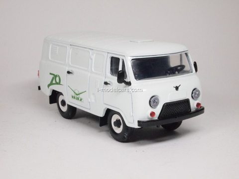 UAZ-3741 van 70 year UAZ Agat Mossar Tantal 1:43