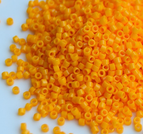 DB-2103 Бисер цилиндрический Миюки делика 11/0 /Miyuki delica 11/0 Duracoat Opq Light Squash