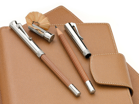 Превосходный карандаш Graf von Faber-Castell Perfect Pencil Platinum Brown