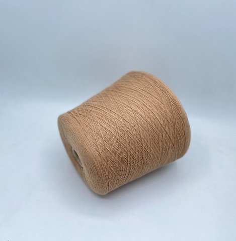 Бобинная пряжа (пр.Италия),1500м/100гр, 80%шерсть, 20%полиамид, цвет- Бежевый, арт.31651