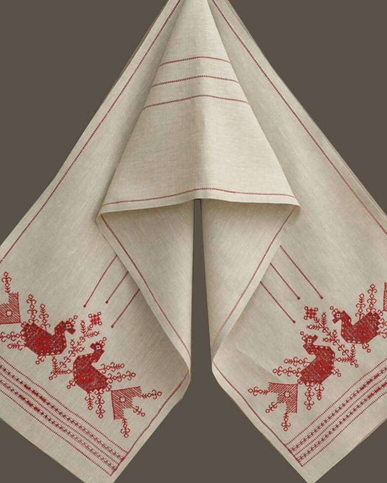 Свадебное полотенце - рушник с мережкой и птицами