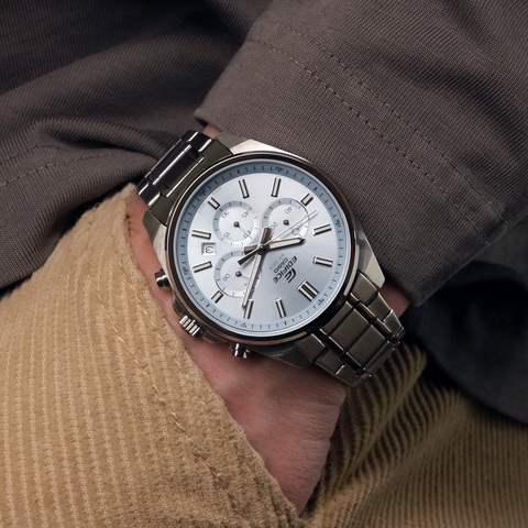 Часы Casio EFV-650D-2B