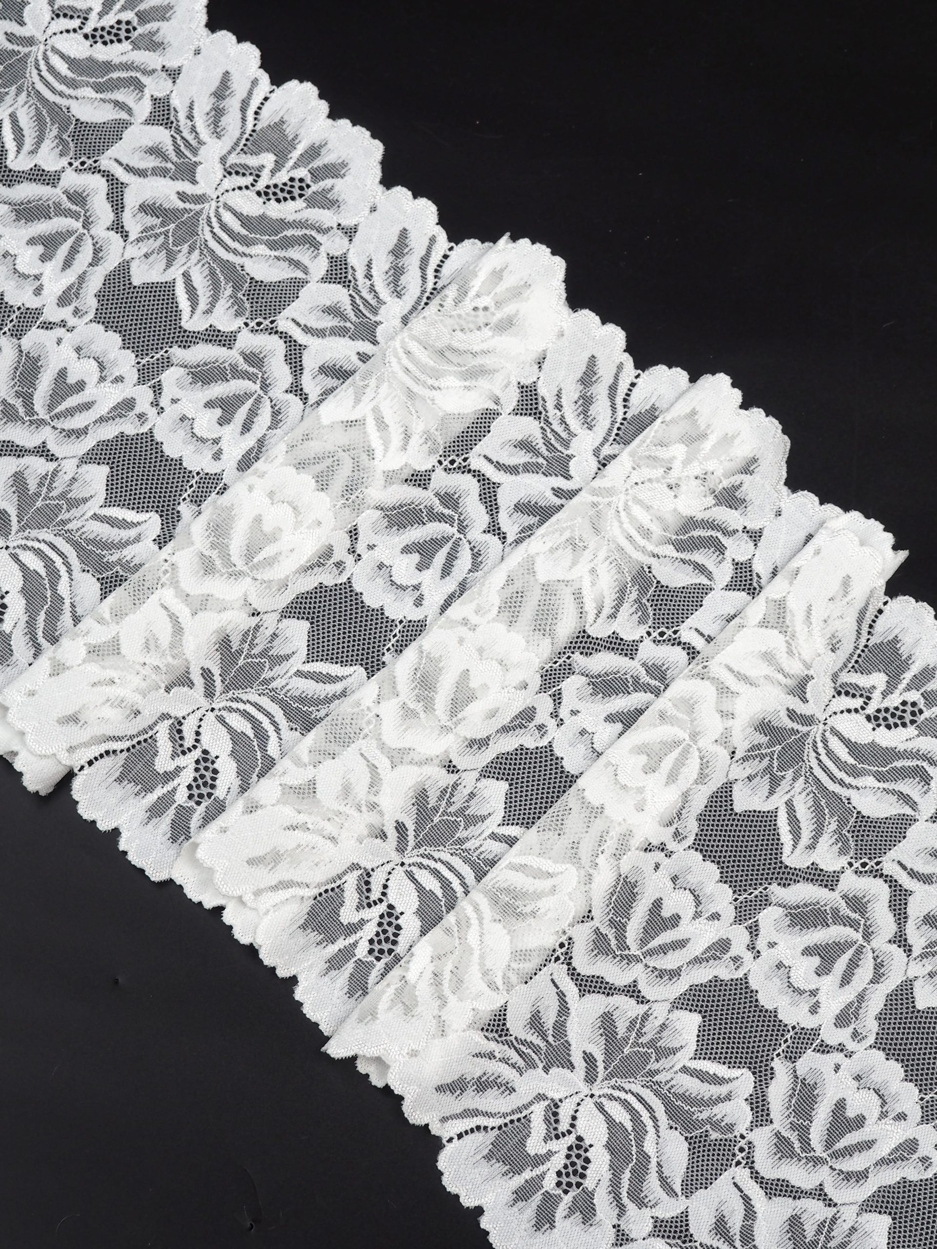 Эластичное кружево теплое белое ширина 22 см