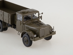 Tatra 111R flatbed truck with awning khaki-beige 1:43 Start Scale Models (SSM)