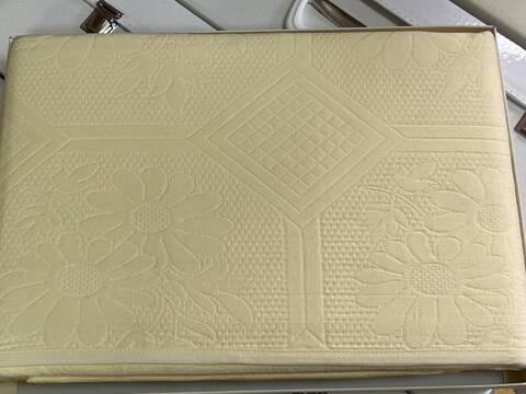 Покрывало 250х265 Calleffi Margarita светло-желтое