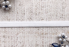 Резинка вязаная 3,4 гр, ш. 0,8 см.