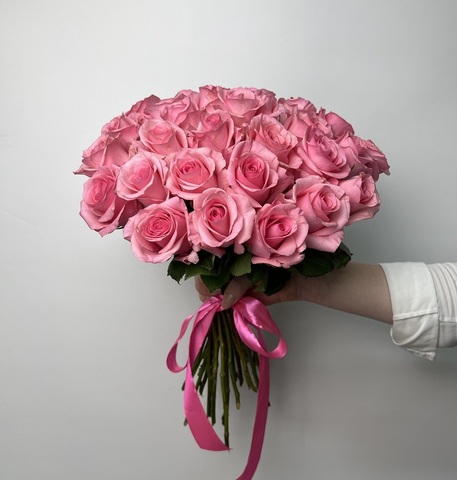Букет из 25 розовых роз