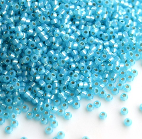 RR-0647 Бисер круглый Миюки 11/0 Голубой алебастр с серебристой линией внутри /Miyuki round 11/0 Silverlined alabaster dyed aqua