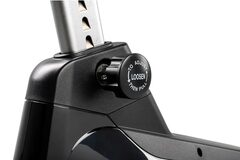 Велотренажер вертикальный для дома Spirit Fitness XBU75