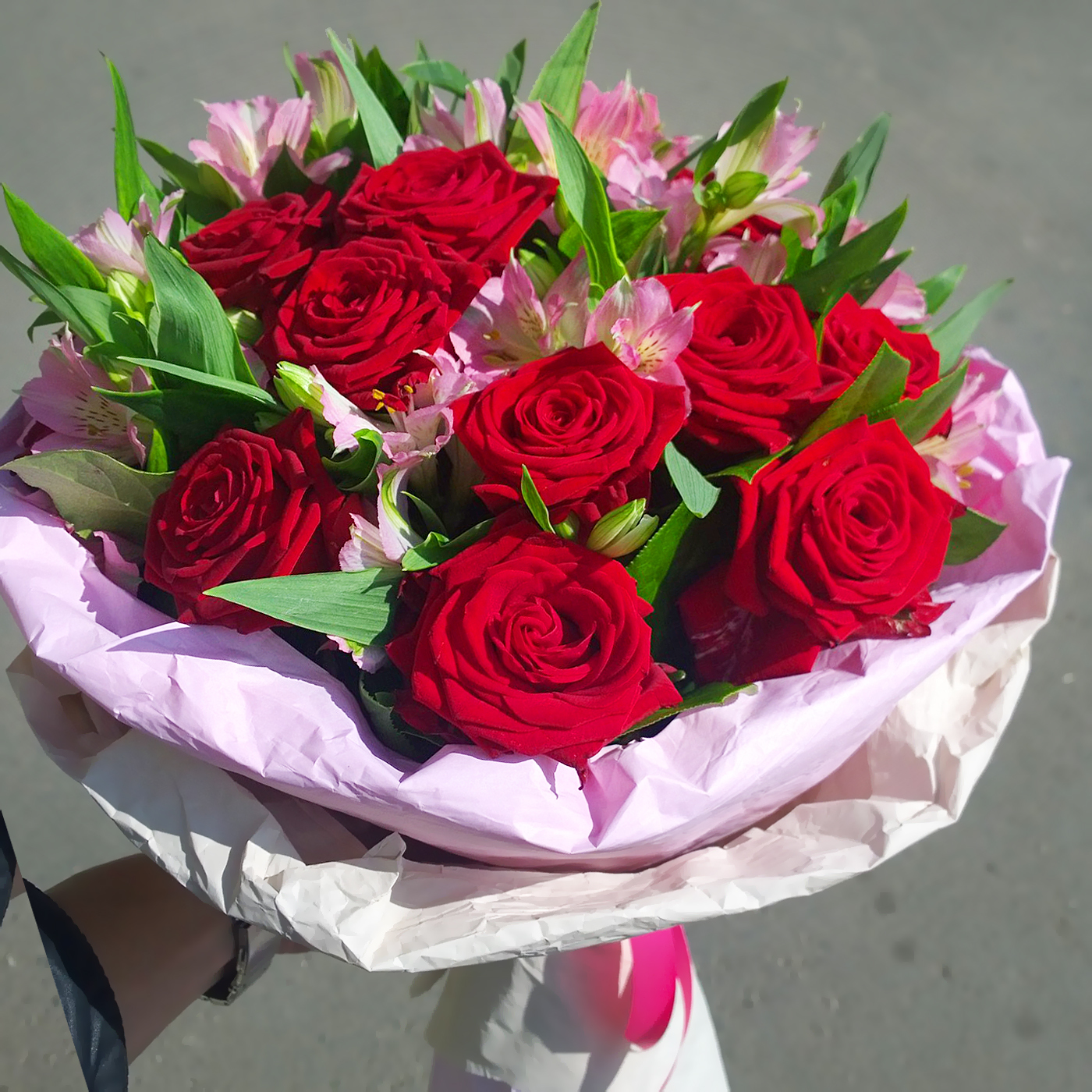 Букеты цветов для девушки в Москве