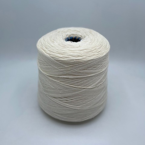 Sudwollgroup (пр.Германия), art.Brezza , 429м(смотка в 7 нитей)/100гр,60% меринос, 40% буретный шёлк, цвет.-Молочный. арт.25376