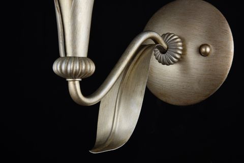 Настенный светильник Maytoni Lillian H311-01-G