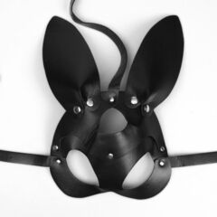 Черная маска «Непослушная зайка» с ушками - 