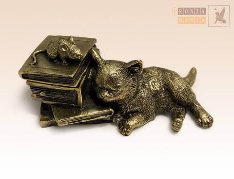 фигурка Шкатулка Котенок с книгой