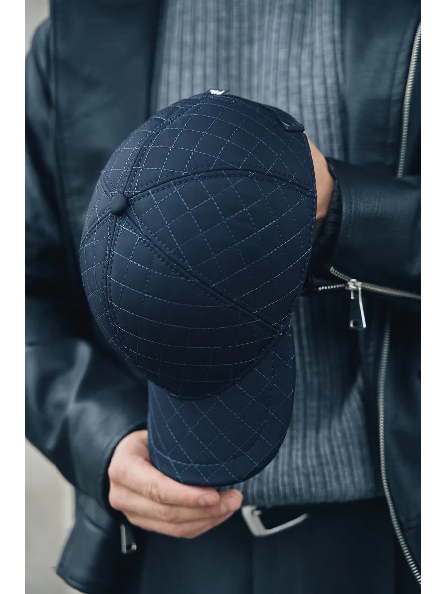 Кепка утепленная с ушками плащевка стеганая