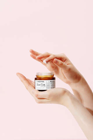 ОМОЛАЖИВАЮЩИЙ КРЕМ С ЭФФЕКТОМ БОТОКСА MEDI-PEEL BORTOX PEPTIDE CREAM  50 мл