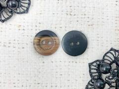 Пуговицы, d 1,5 см, 2 прокола, коричневый с чёрным