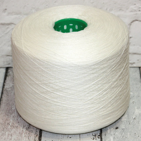 Меринос экстрафайн 2/36 AMICO SOFT белый молочный