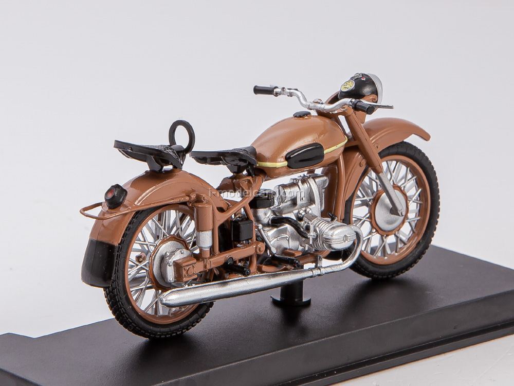 Scale model 1/24 Our motorcycles No 10 M-63 "URAL-2" 