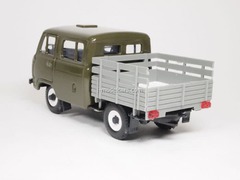 UAZ-39094 Farmer (green) Agat Mossar Tantal 1:43