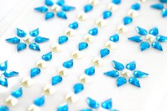 
          Наклейки-стразы Alingar, акриловые, " Цветочный узор", стразы-капельки (голубые), жемчуженки (белые), пакет с европодвесом