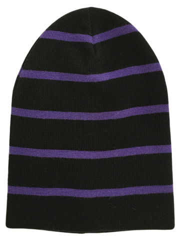 Зимняя двухслойная удлиненная шапочка с полосками. Тонкие фиолетовые полоски на черном фоне.