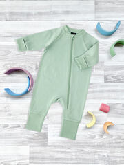 Комбинезон на манжетах Mjölk Пыльный ментоловый, с рукавом реглан, уценка