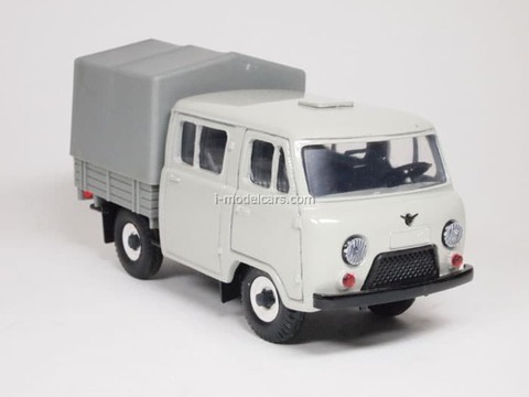 UAZ-39094 Farmer (grey) awning Agat Mossar Tantal 1:43