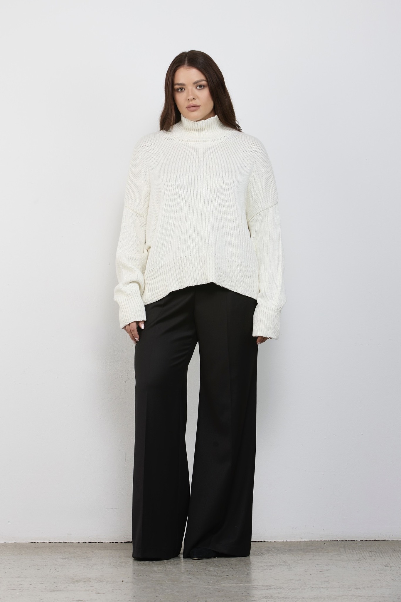 Свитер вязаный, молочный