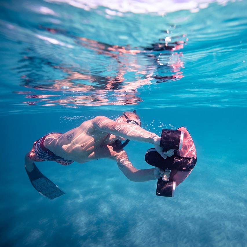 Navbow Sublue underwater scooter