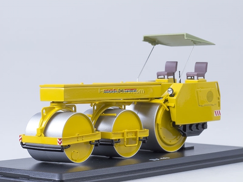 Road Roller DU-49 orange Start Scale Models (SSM) 1:43