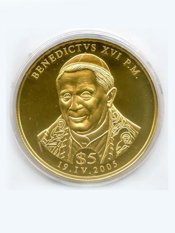 5 долларов 2005 год. Либерия. Папа Бенедикт XVI. Медно-никель с позолотой