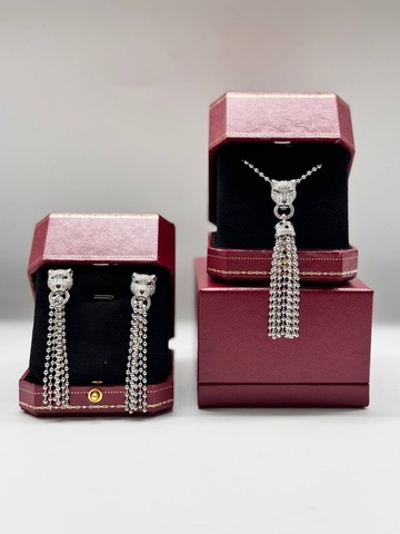 Серьги, кулон и кольцо PANTHÈRE DE CARTIER