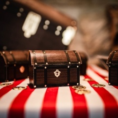 Мини пиратские сундуки бумажные 8 шт.