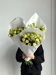 Охапка лизиантуса в зеленом оттенке 10 шт