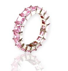 47925- Кольцо из серебра с розовыми цирконами огранки принцесса 5мм